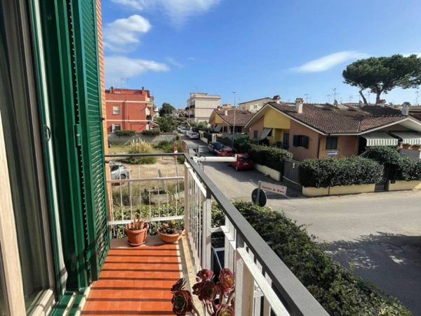 appartamento in vendita a Roma in zona Acilia