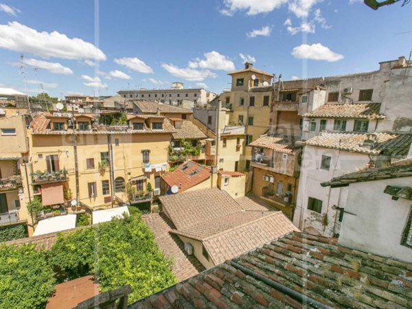 appartamento in vendita a Roma in zona Trastevere