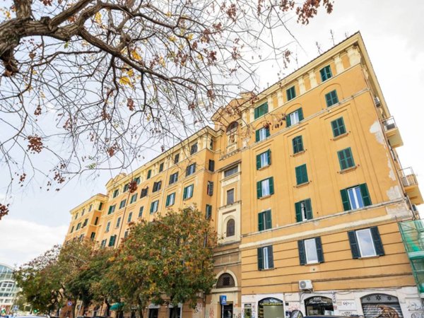appartamento in vendita a Roma in zona Ostiense