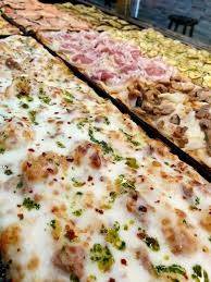 negozio in vendita a Roma in zona Cinecittà