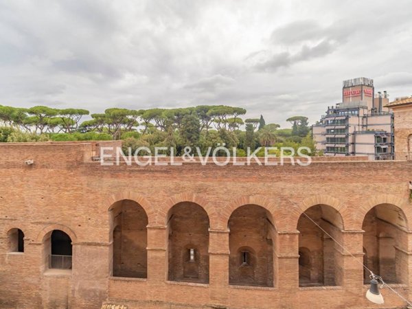 appartamento in vendita a Roma in zona Tor di Quinto