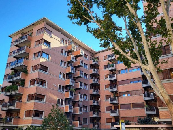 appartamento in vendita a Roma in zona Tuscolano