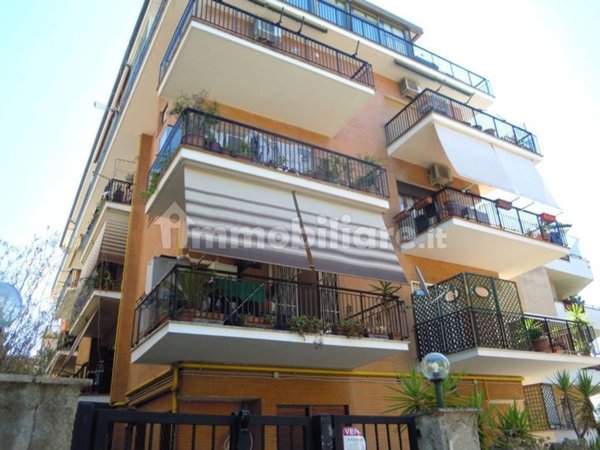 monolocale in vendita a Roma in zona Tomba di Nerone