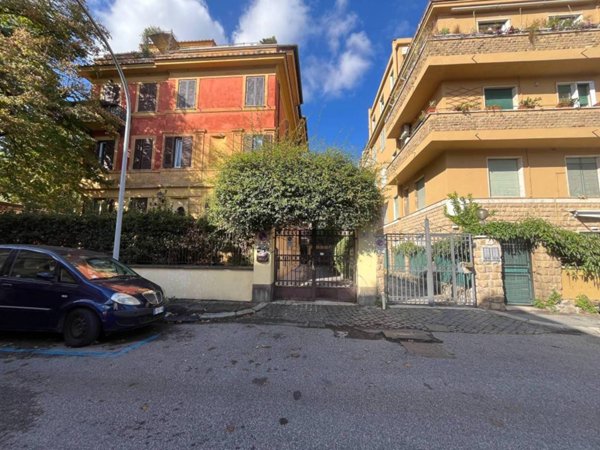 appartamento in vendita a Roma in zona San Saba - Ripa