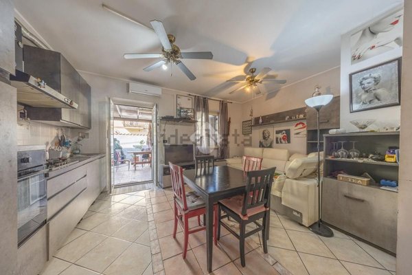 appartamento in vendita a Roma in zona Casal Morena