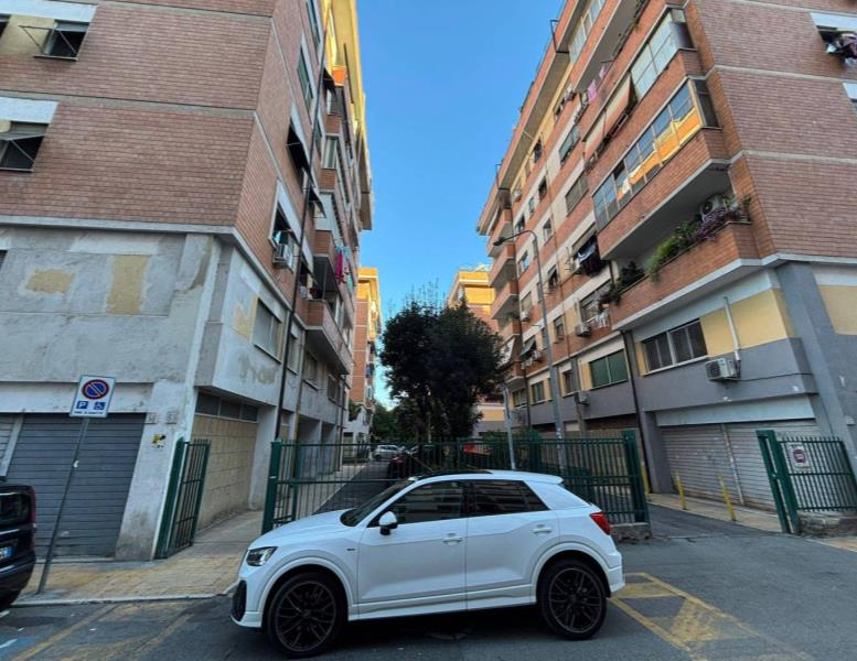 appartamento in vendita a Roma in zona Portuense