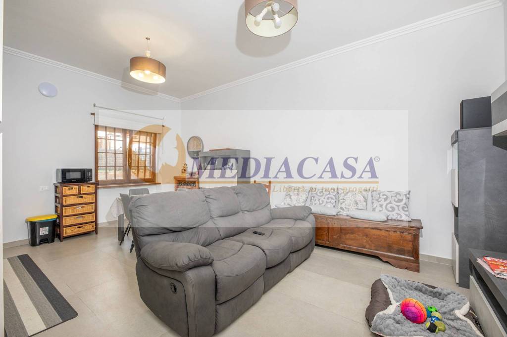 appartamento in vendita a Roma in zona Torrione Cerquetta