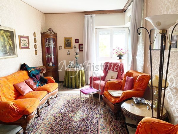 appartamento in vendita a Roma in zona Ostiense