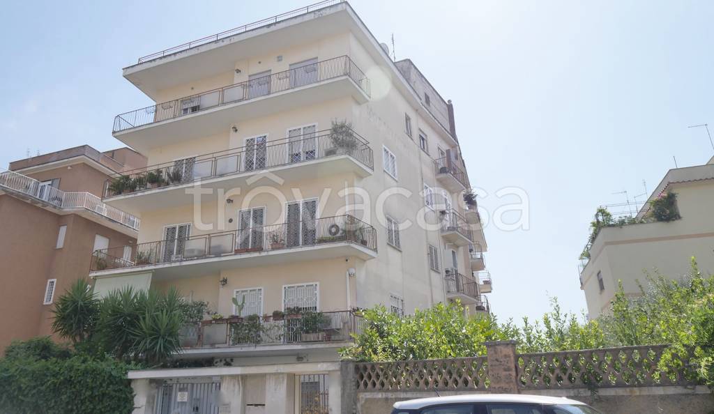 appartamento in vendita a Roma in zona Monte Sacro/Talenti