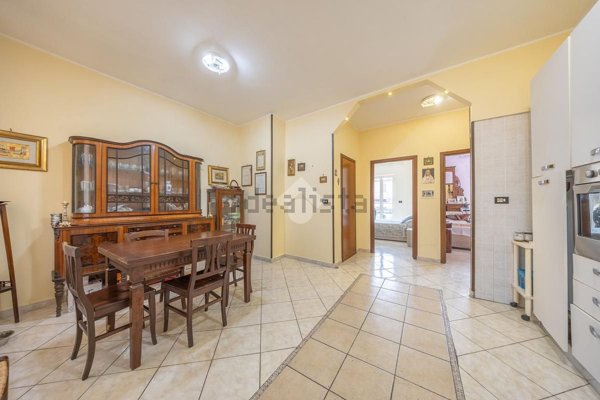 appartamento in vendita a Roma in zona Casal Morena