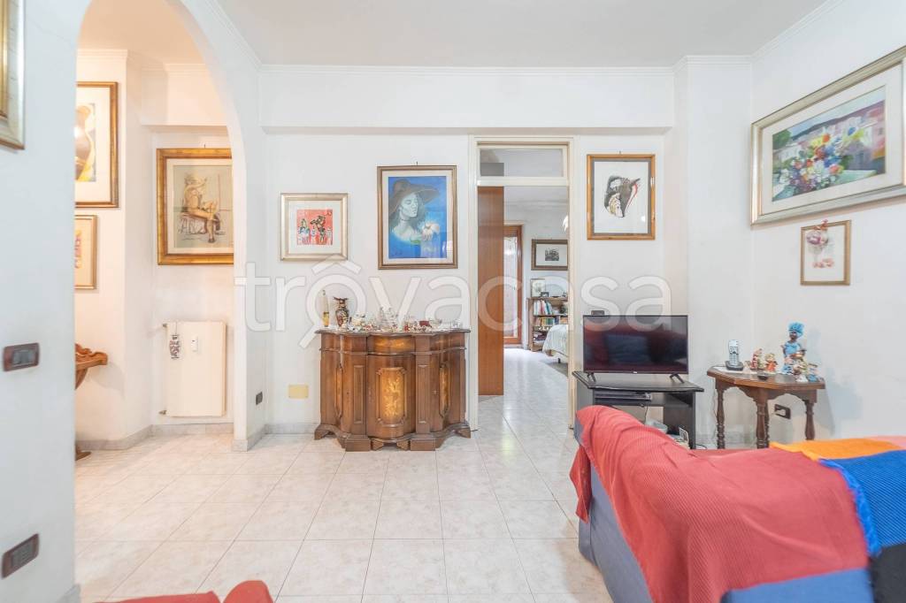 appartamento in vendita a Roma in zona Ostiense