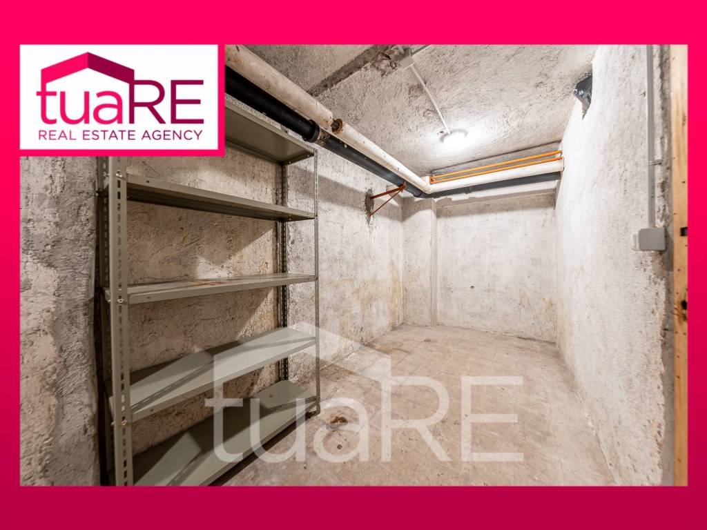 locale commerciale in vendita a Roma in zona Monte Sacro/Talenti