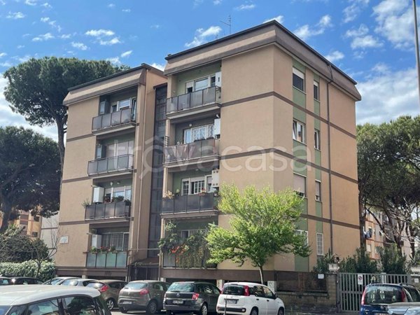 appartamento in vendita a Roma in zona Ostia