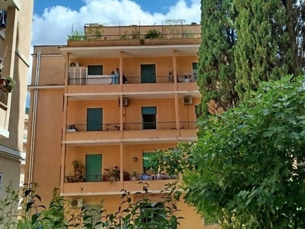 appartamento in vendita a Roma in zona Gianicolense