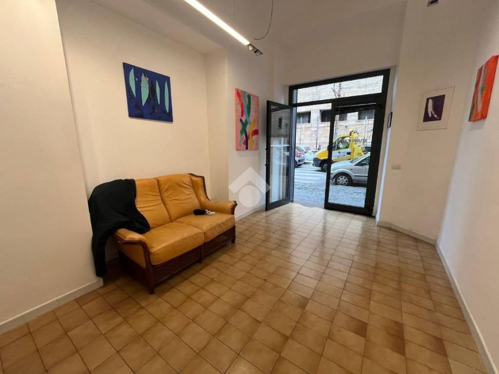 negozio in vendita a Roma in zona Esquilino