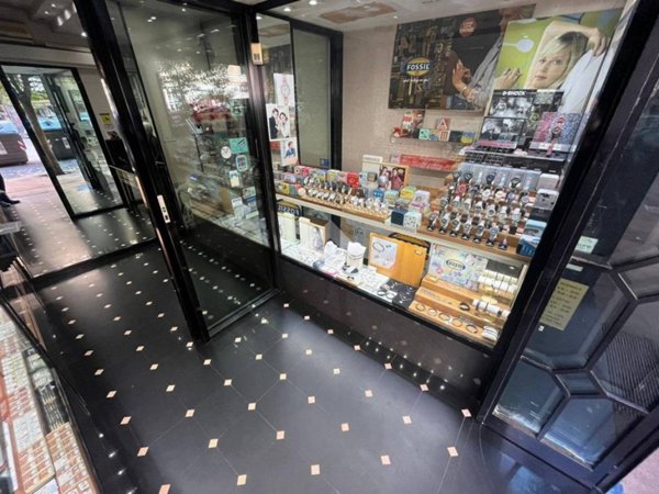 negozio in vendita a Roma