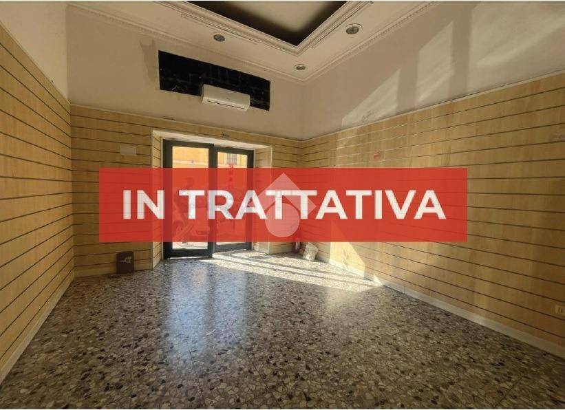 negozio in vendita a Roma in zona Esquilino