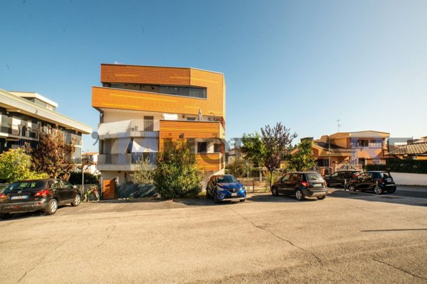 appartamento in vendita a Roma in zona Finocchio