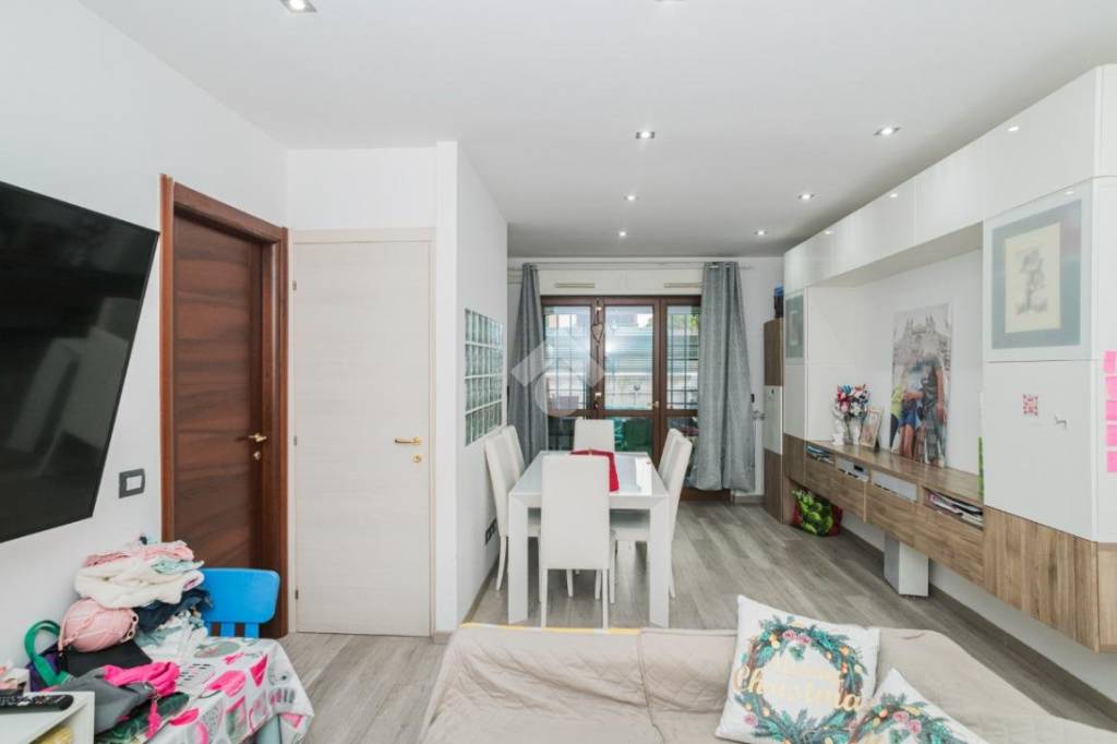 appartamento in vendita a Roma in zona Massimina/Casal Lumbroso