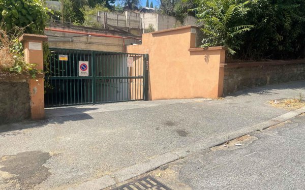 negozio in vendita a Roma in zona Centro Storico