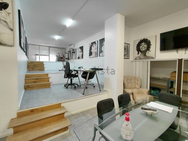 ufficio in vendita a Roma in zona Portuense