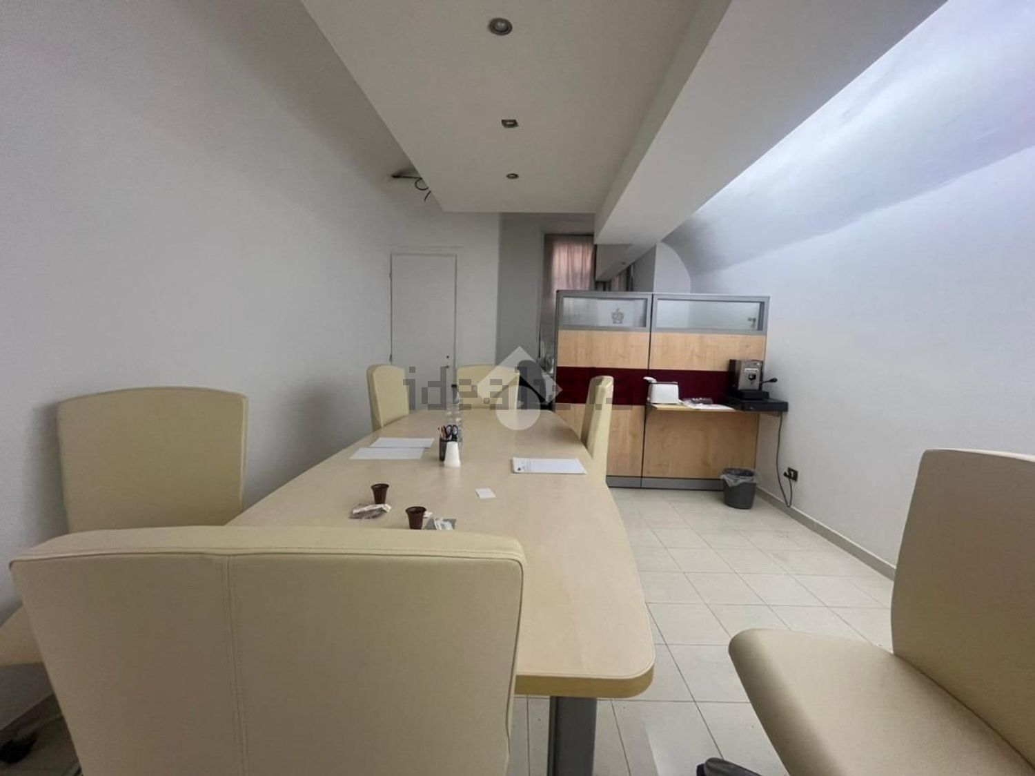 locale commerciale in vendita a Roma in zona Esquilino