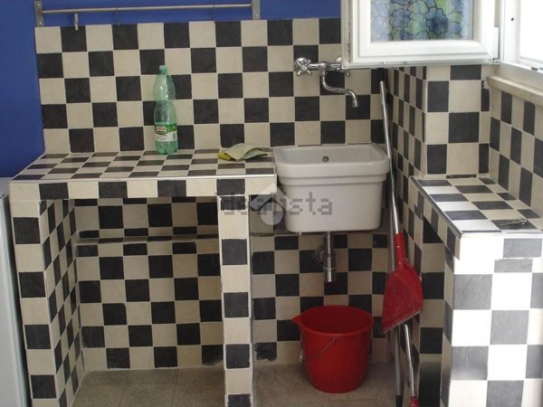 casa indipendente in vendita a Roma in zona Tuscolano