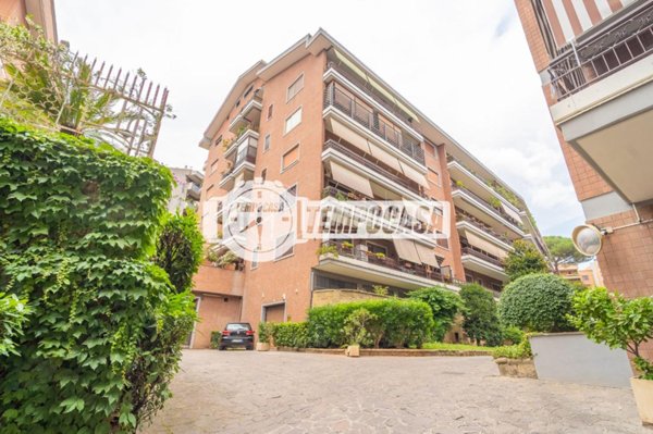 appartamento in vendita a Roma in zona Ostiense