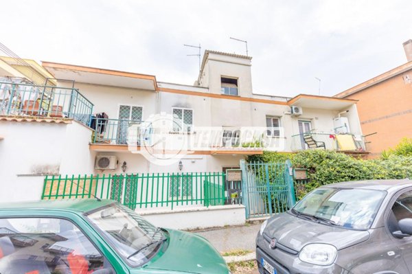 appartamento in vendita a Roma in zona Ponte Mammolo