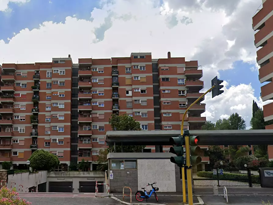 locale di sgombero in vendita a Roma in zona Ardeatino