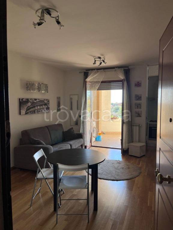 appartamento in vendita a Roma in zona Acilia