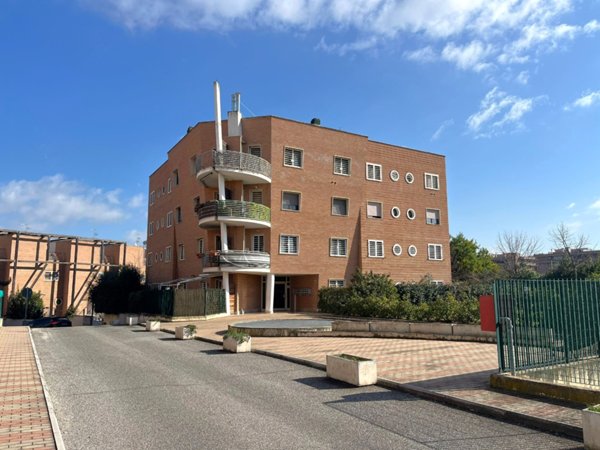 appartamento in vendita a Roma in zona Ponte Mammolo