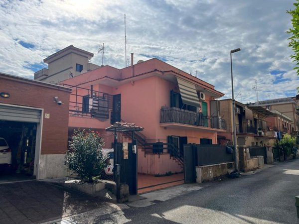 appartamento in vendita a Roma in zona Castel Giubileo
