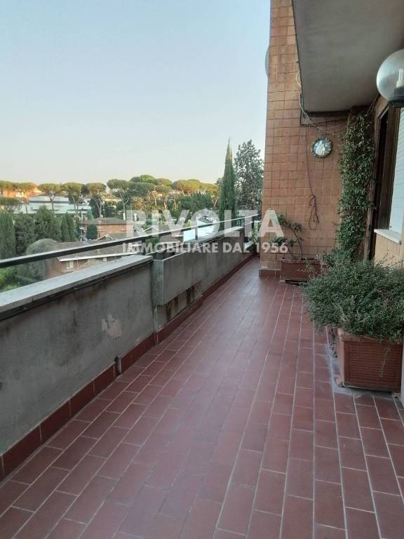 appartamento in vendita a Roma in zona Tor di Quinto