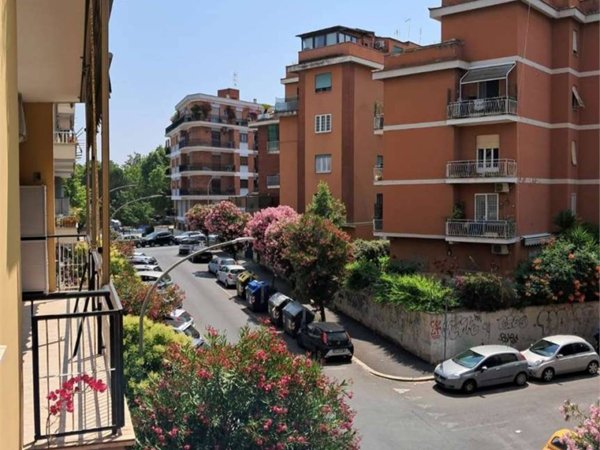 appartamento in vendita a Roma in zona Gianicolense