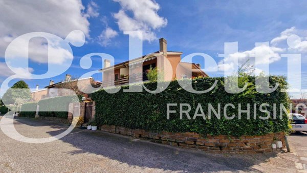 casa indipendente in vendita a Roma in zona Olgiata