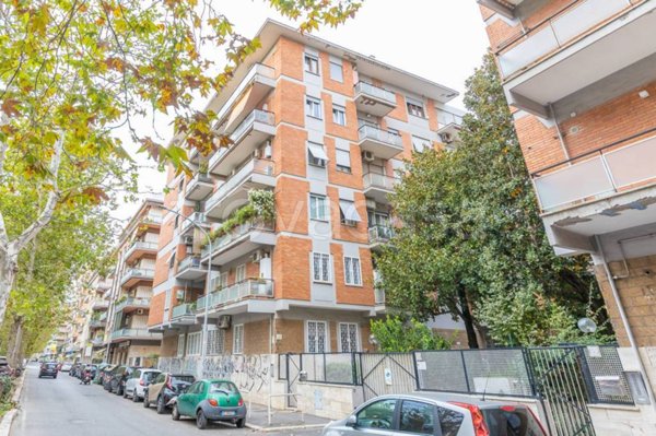 appartamento in vendita a Roma in zona Appio Claudio
