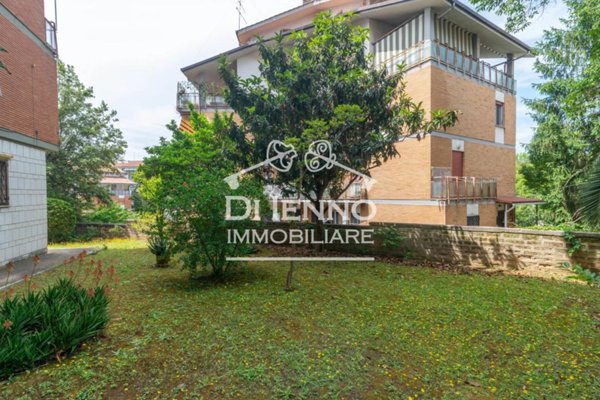 appartamento in vendita a Roma in zona Monte Sacro/Talenti
