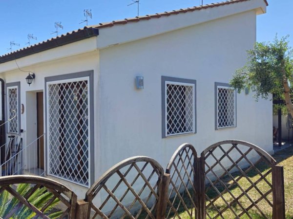 casa indipendente in vendita a Roma in zona Dragona/Bagnoletto