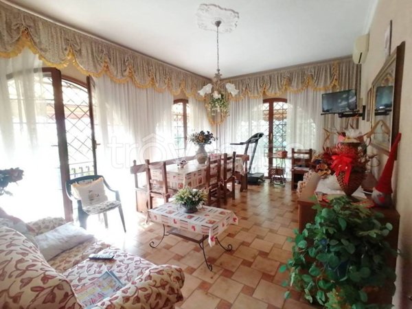 casa indipendente in vendita a Roma in zona Borghesiana