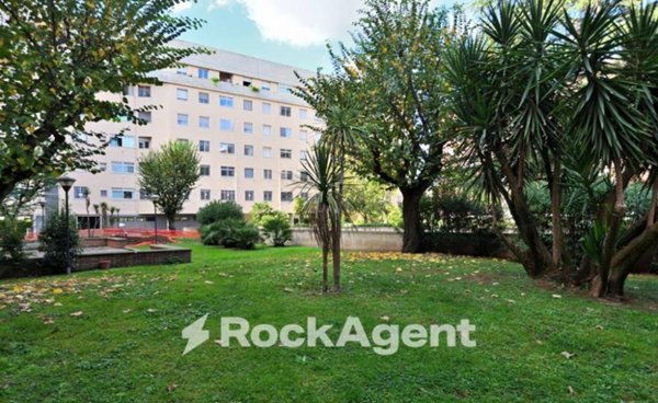 appartamento in vendita a Roma in zona Ardeatino