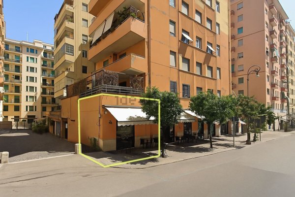 locale commerciale in vendita a Roma in zona Nomentano
