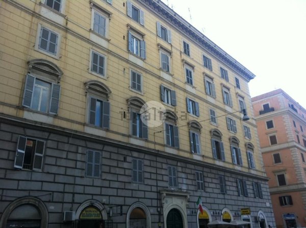 appartamento in vendita a Roma in zona Esquilino