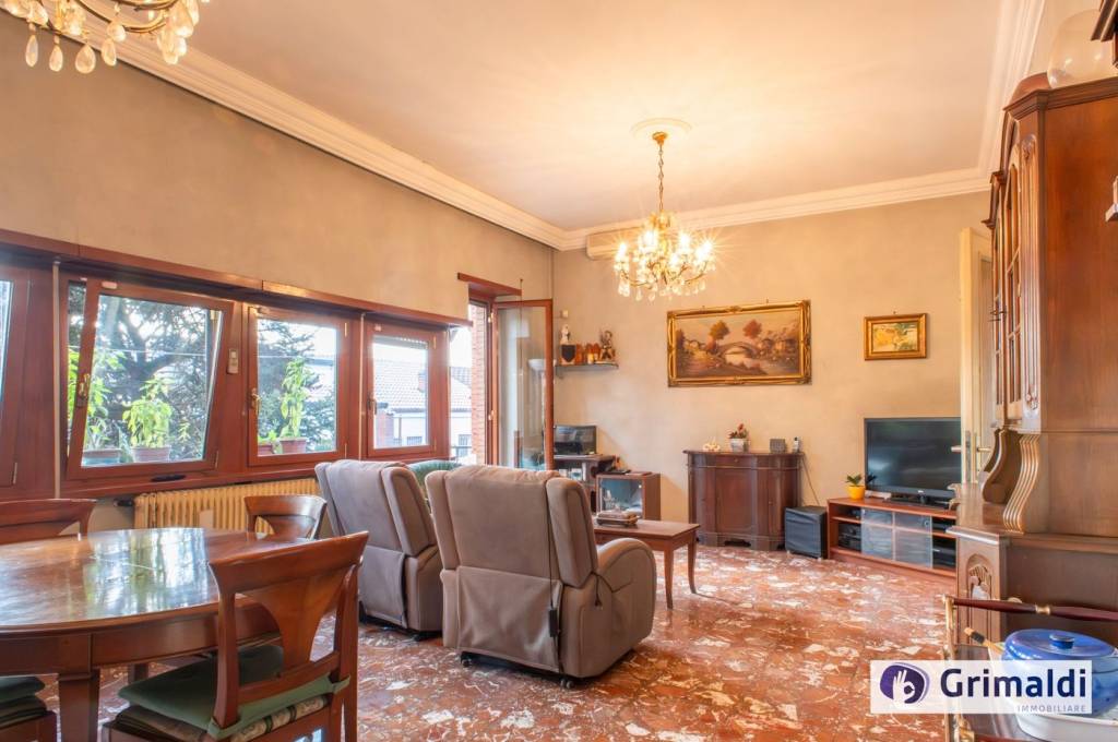 casa indipendente in vendita a Roma in zona Giuliano Dalmata