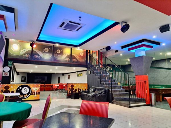 negozio in vendita a Roma in zona Acilia