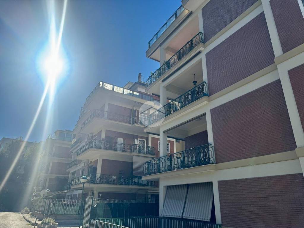 appartamento in vendita a Roma in zona Portuense