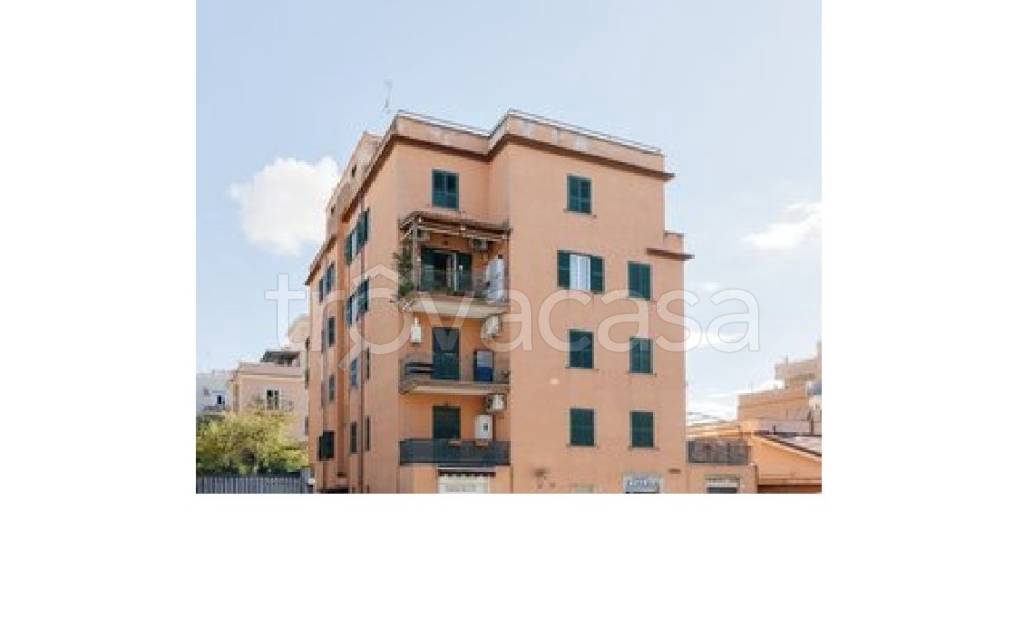 appartamento in vendita a Roma in zona Alessandrino