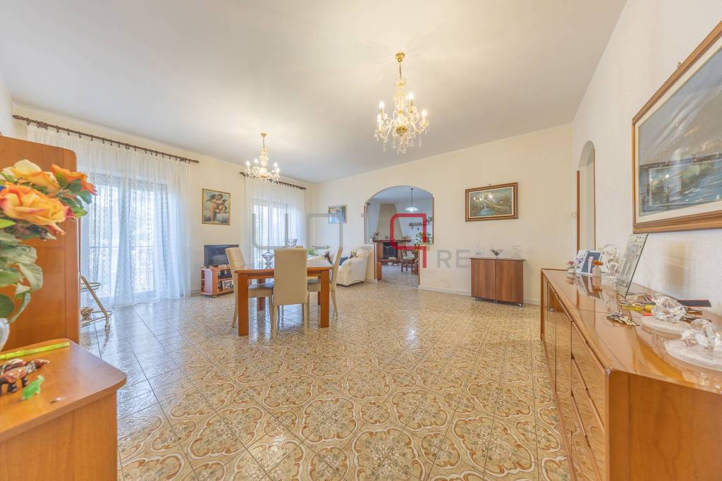 appartamento in vendita a Roma in zona Piana del Sole