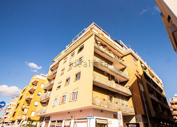 appartamento in vendita a Roma in zona Aurelio