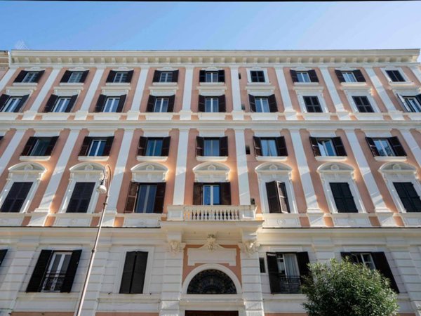 appartamento in vendita a Roma in zona Rione Monti/Campitelli